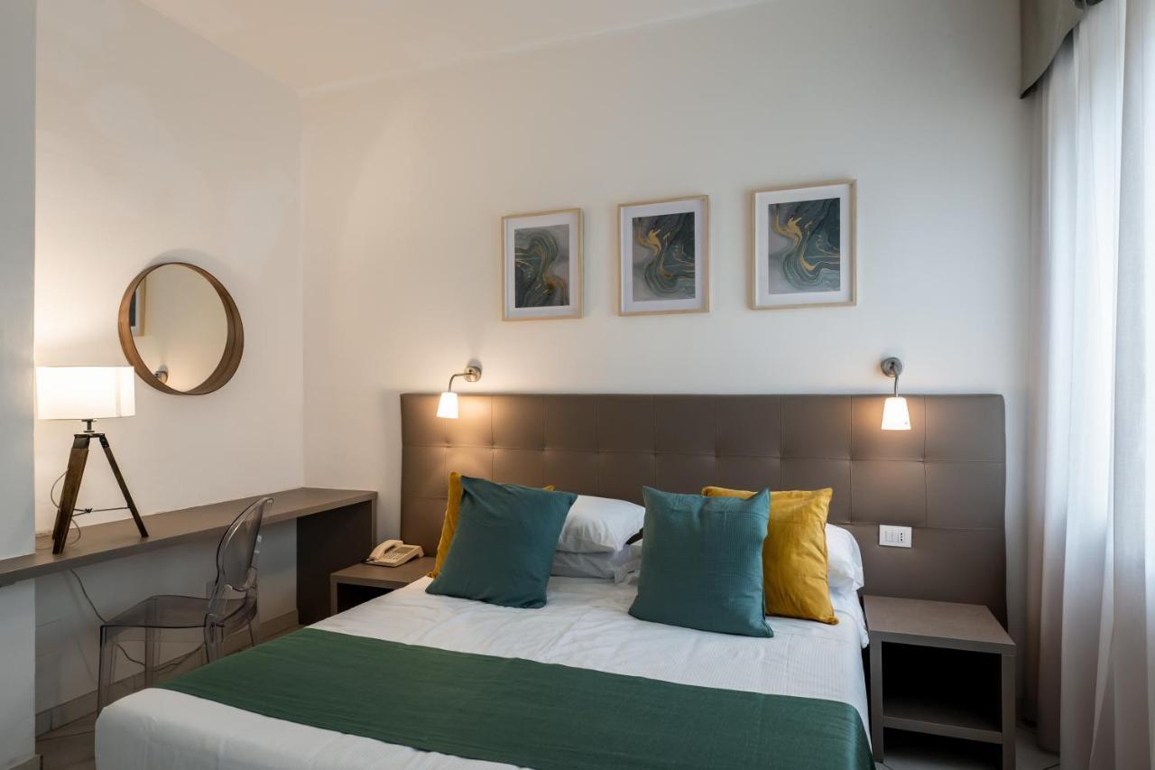 Hotel Continental เซนีกัลเลีย ภายนอก รูปภาพ