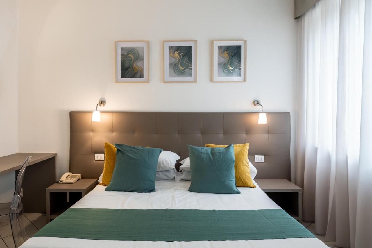 Hotel Continental เซนีกัลเลีย ภายนอก รูปภาพ