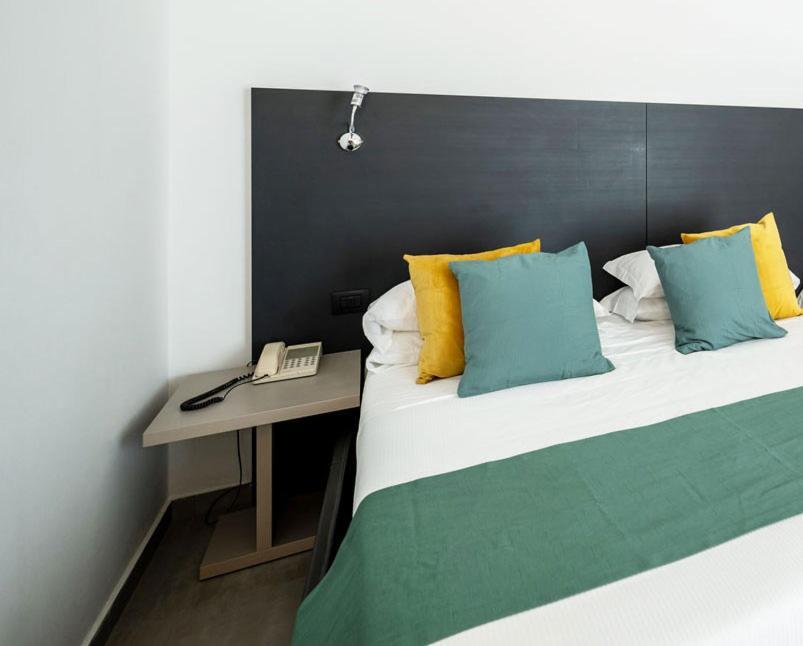 Hotel Continental เซนีกัลเลีย ภายนอก รูปภาพ