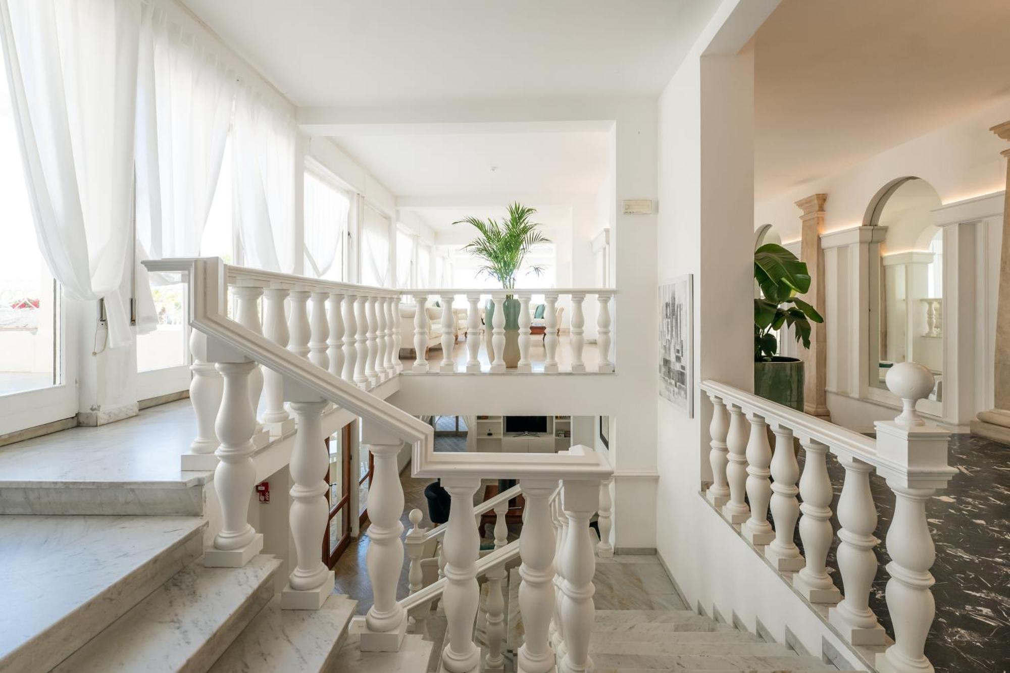 Hotel Continental เซนีกัลเลีย ภายนอก รูปภาพ